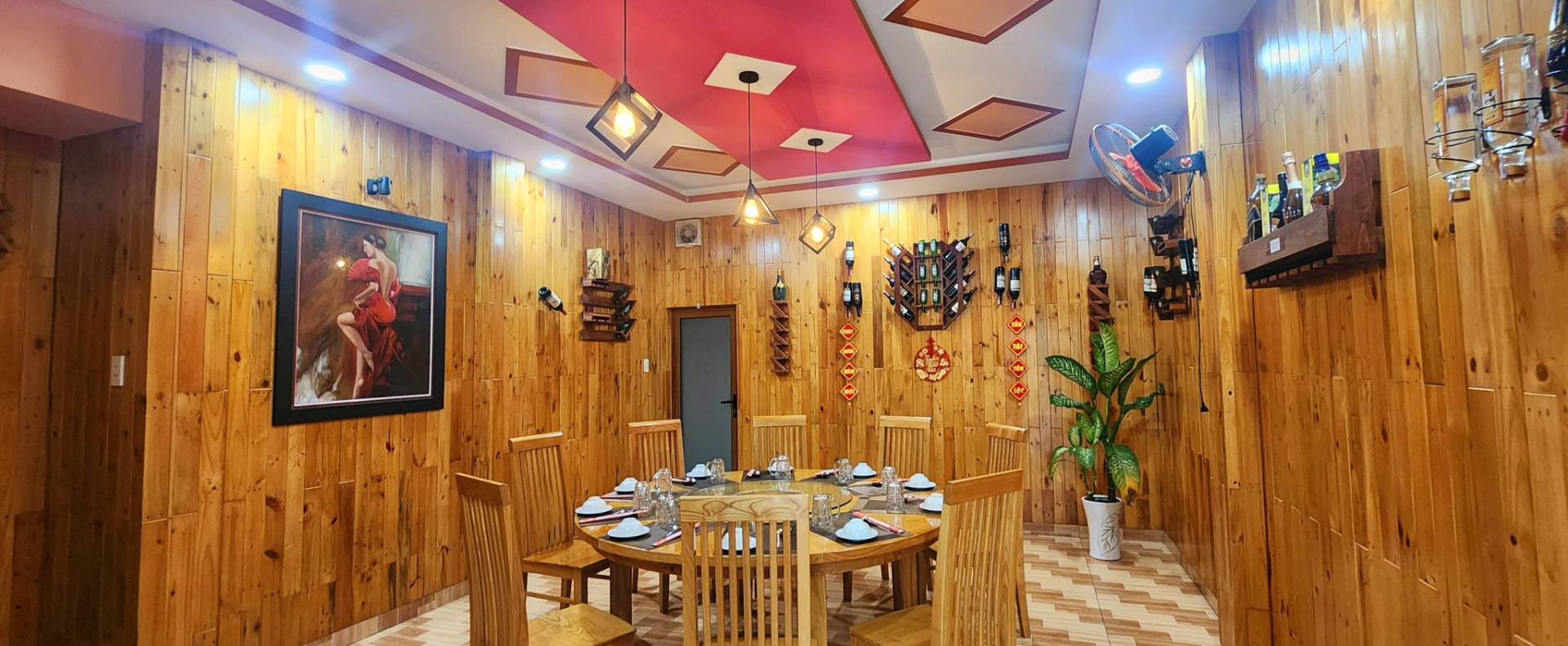 NHÀ HÀNG HƯƠNG ĐỒNG CẦN GIUỘC 
